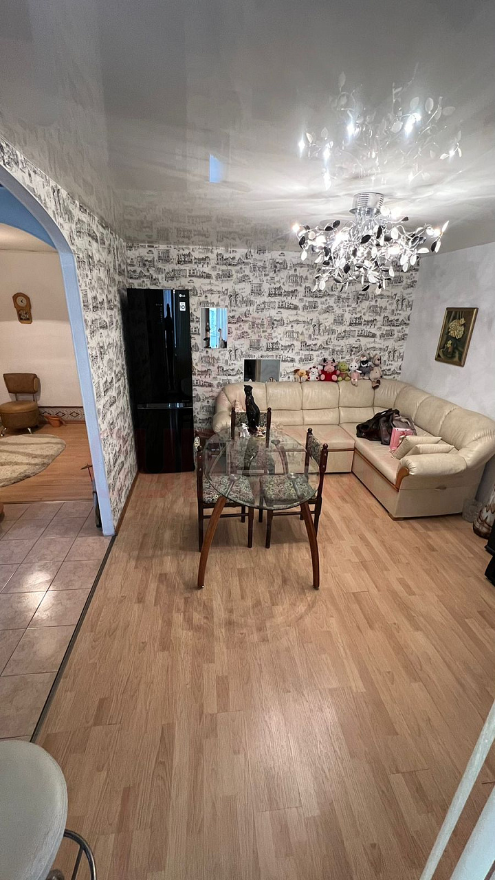Квартира | 4-комнатная | 101.1 м.кв. | 8700000.00 руб.