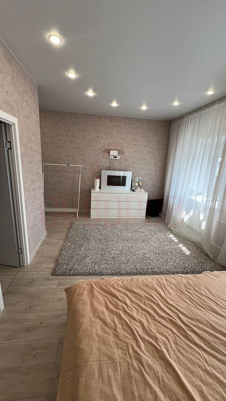 Квартира | 4-комнатная | 115 м.кв. | 11 505000.00 руб.