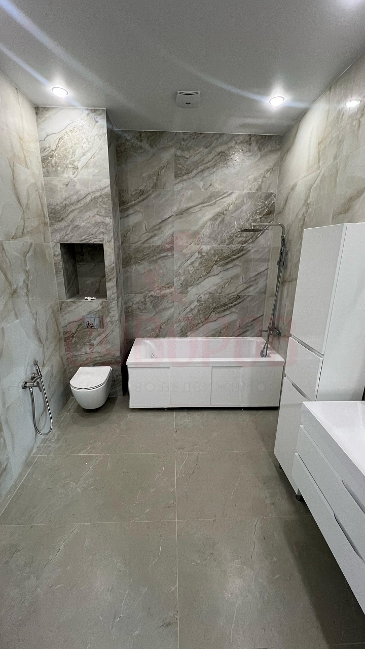 Дом/Коттедж | 4-комнатный | 195 м.кв. | 20500000.00 руб.